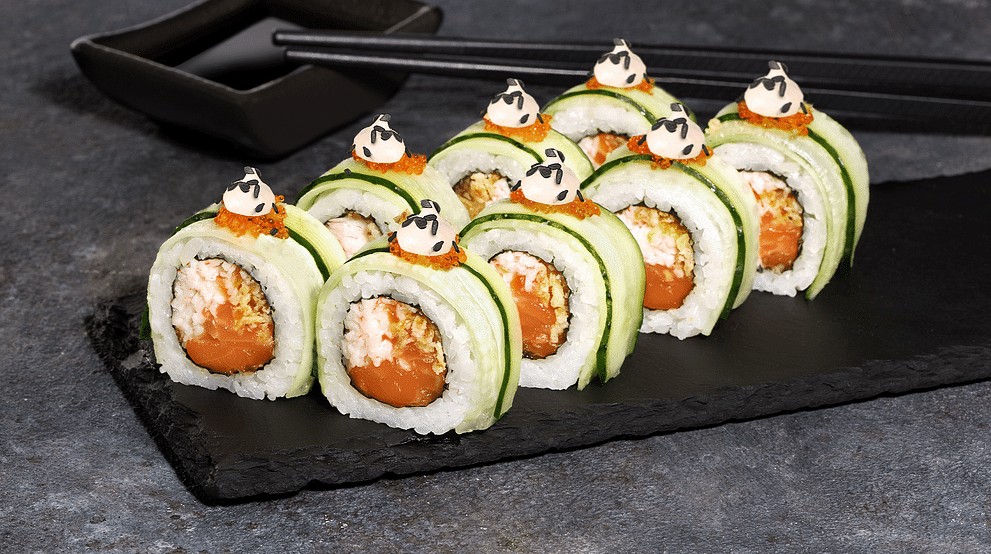 Рол з лососем та огірком меню Sushi Master